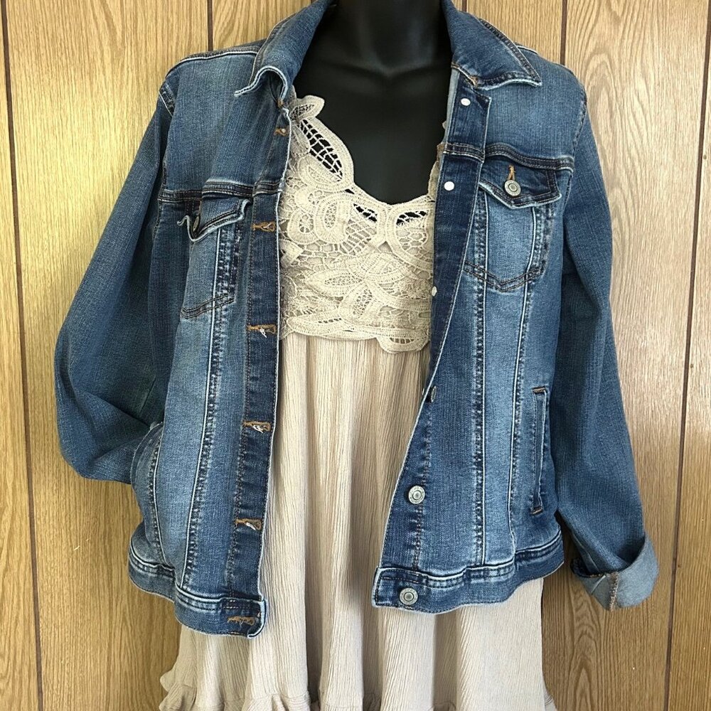 ✨ Listicle Mini Dress – Chic & Versatile! ✨